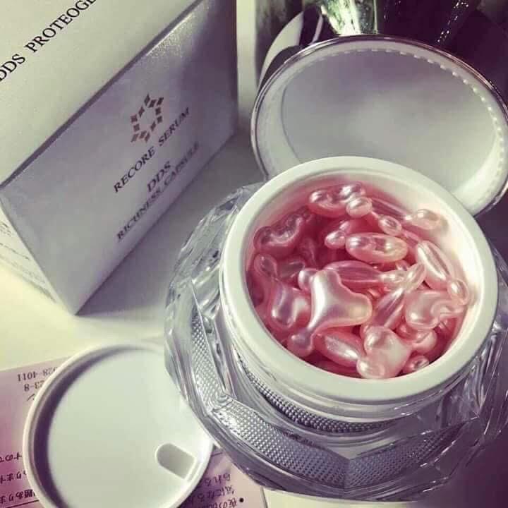 Разглаживающая эссенция в капсулах для упругости и ровного рельефа кожи Recore Serum DDS Richness Capsule Plus Разглаживающая эссенция в капсулах для упругости и ровного рельефа кожи Recore Serum DDS Richness Capsule Plus