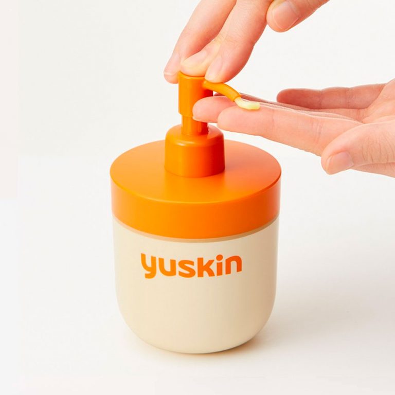 Заживляющий крем для тела Yuskin A-Series Body Cream For Dry Skin Pump