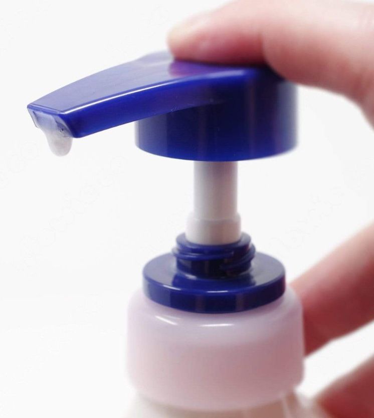 Увлажняющий гель-мыло для тела с функцией длительного дезодорирования со сладким ароматом цветов SENKA Perfect Bubble Floral+ Shiseido