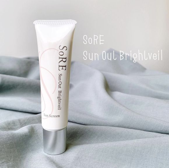 Санскрин для лица SPF 32 с экстрактом плаценты UTP SoRE Sunout Brightveil Sunscreen — фото товара Laennec Skincare