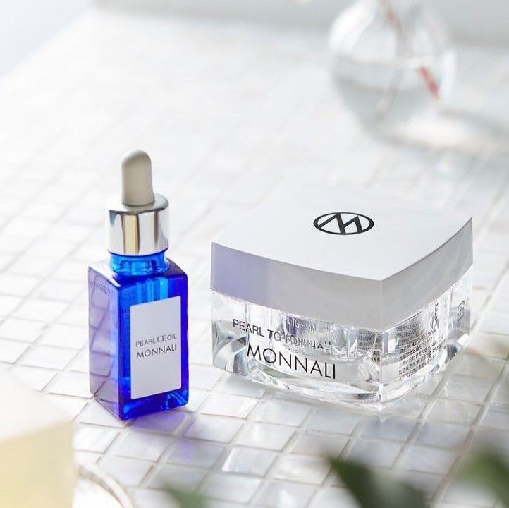 Масло для лица с витамином C, замедляющее старение Monnali Pearl CE Oil Масло для лица с витамином C, замедляющее старение Monnali Pearl CE Oil