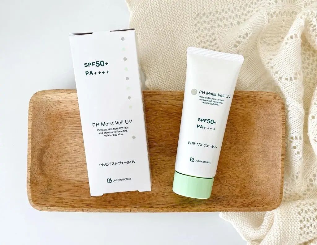 Солнцезащитный флюид SPF50+ PA++++ Бьюти-Перезагрузка для восстановления кожи от агрессивного влияния городской среды PH Moist Veil UV — купить в Japrise Солнцезащитный флюид SPF50+ PA++++ Бьюти-Перезагрузка для восстановления кожи от агрессивного влияния городской среды PH Moist Veil UV — фото товара BB Laboratories