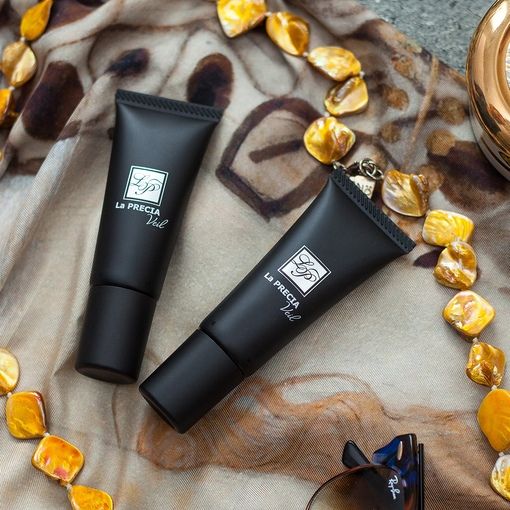 Жидкая тональная основа вуаль для лица с плацентой и коллагеном для профессионального ухода UTP SPF12 PA++ La PRECIA Veil Liquid Foundation — купить в Japrise Жидкая тональная основа вуаль для лица с плацентой и коллагеном для профессионального ухода UTP SPF12 PA++ La PRECIA Veil Liquid Foundation — фото товара Laennec Skincare