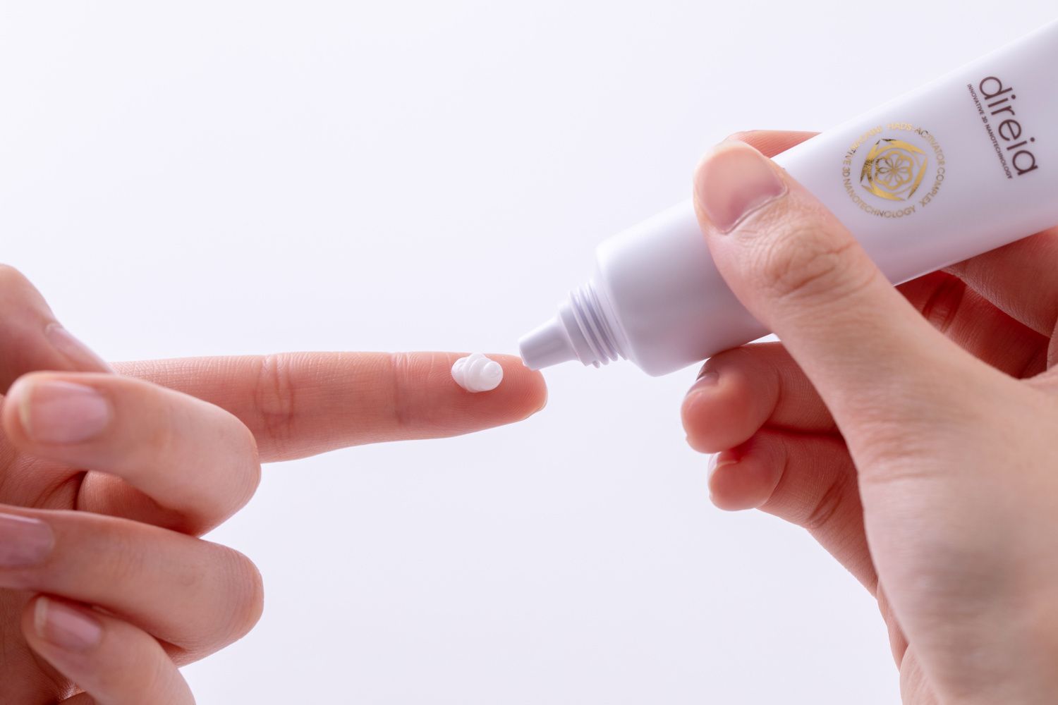 Ревитализирующий крем для области вокруг глаз Direia Stem Repair the Eyecream