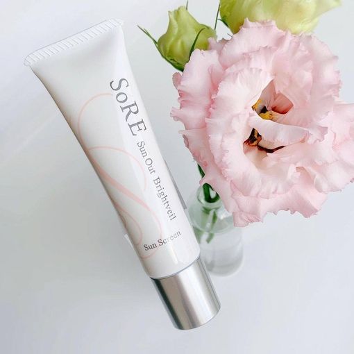 Санскрин для лица SPF 32 с экстрактом плаценты UTP SoRE Sunout Brightveil Sunscreen — фото товара Laennec Skincare