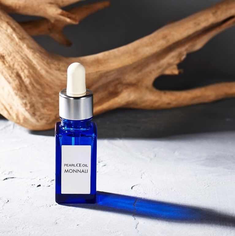 Масло для лица с витамином C, замедляющее старение Monnali Pearl CE Oil Масло для лица с витамином C, замедляющее старение Monnali Pearl CE Oil