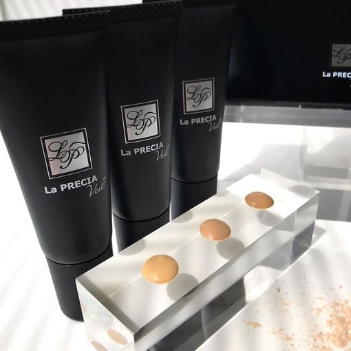 Жидкая тональная основа вуаль для лица с плацентой и коллагеном для профессионального ухода UTP SPF12 PA++ La PRECIA Veil Liquid Foundation — купить в Japrise Жидкая тональная основа вуаль для лица с плацентой и коллагеном для профессионального ухода UTP SPF12 PA++ La PRECIA Veil Liquid Foundation — фото товара Laennec Skincare